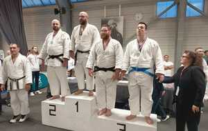 Dimanche 16 novembre 2025.
Tournoi Vétérans Label A - Nantes (44)
Teddy DEHAIS 2ème